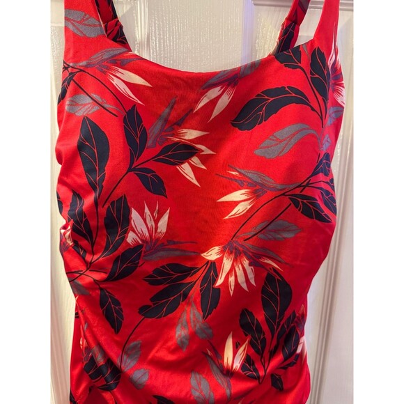NWT ATHLETA Swimsuit Sz L One Piece Red Leaf Print Floral Paradaiso Ocean Pool - Picture 3 of 14